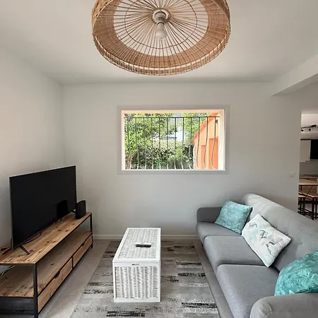 VILLA VALADOU - ST RAPHAËL - 3 Chambres - Jardin Appartement *